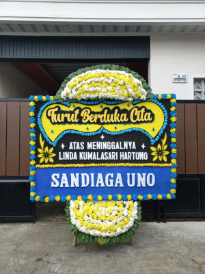 Papan Bunga Duka di Kencana Harapan