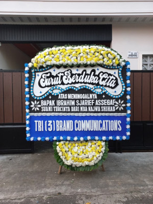 Papan Bunga Duka di Kencana Harapan